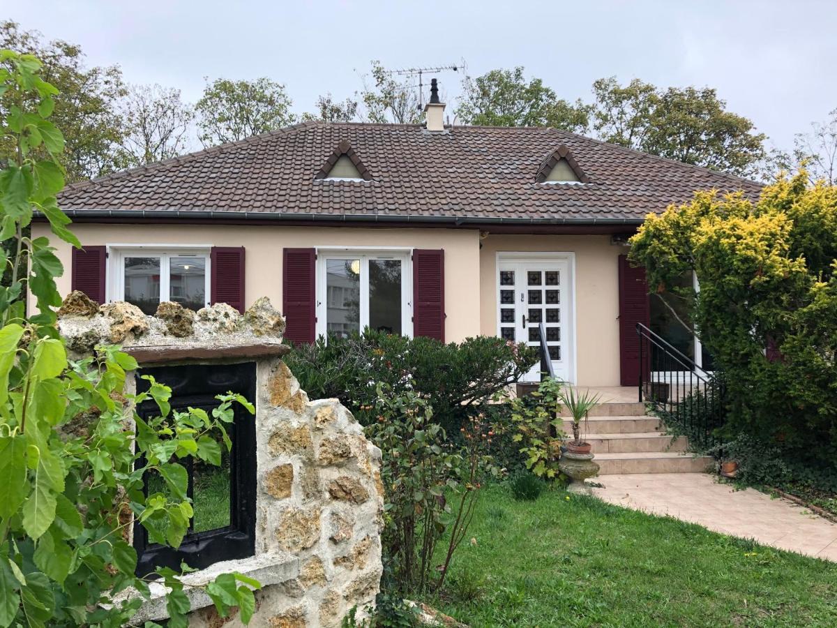 Le Relais De Pierre Bed and Breakfast Arpajon Esterno foto