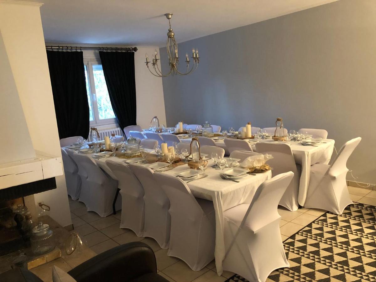 Le Relais De Pierre Bed and Breakfast Arpajon Esterno foto